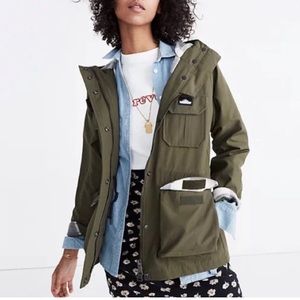 Penfield x Madewell olive jacket Womens medium. All weather resistant. Lined.